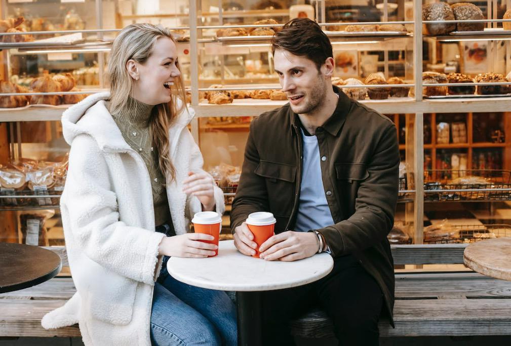 woman-meeting-online-date-in-person-for-coffee